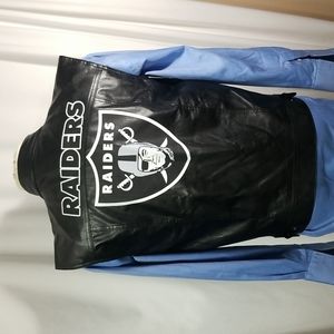 RAIDERS FAUX LEATHER VEST IN BLACK WIH LOGO SIZE LARGE LAS VEGAS-OAKLAND